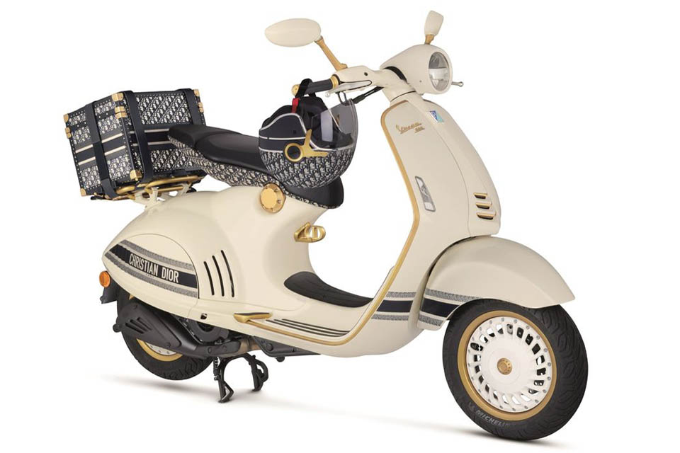 2021 Vespa 946 Christian Dior