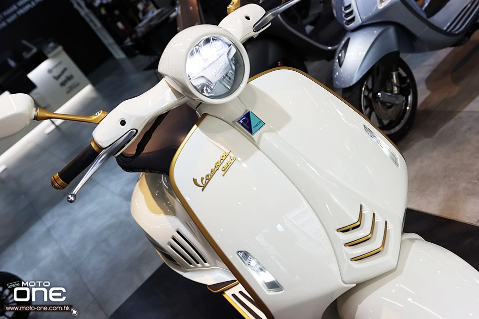 2021 Vespa 946 Christian Dior