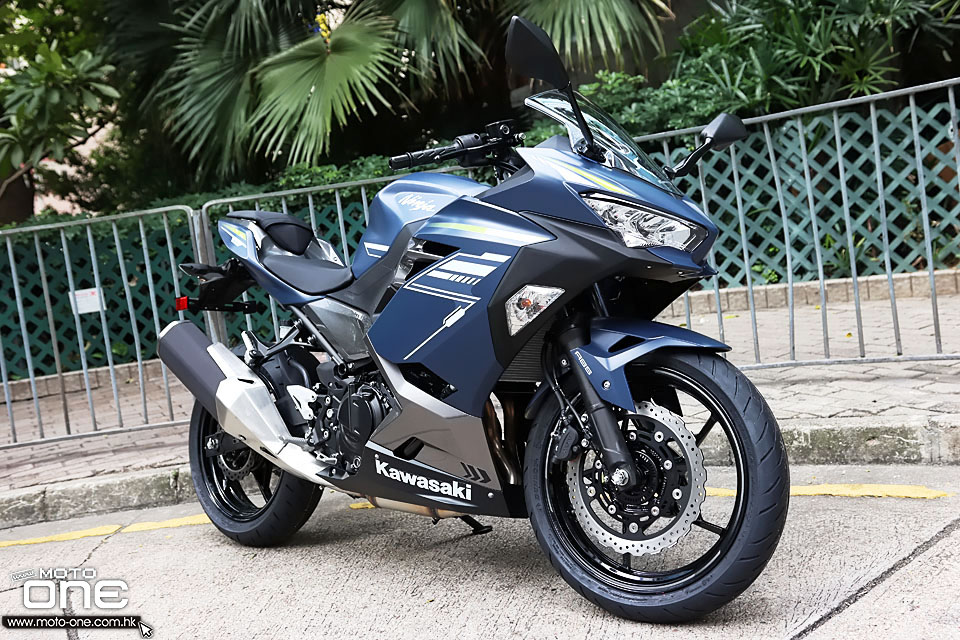 2022 KAWASAKI NINJA400 ABS