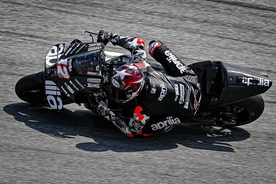 2022 Maverick VINALES Sepang TEST ARAI RX-7X