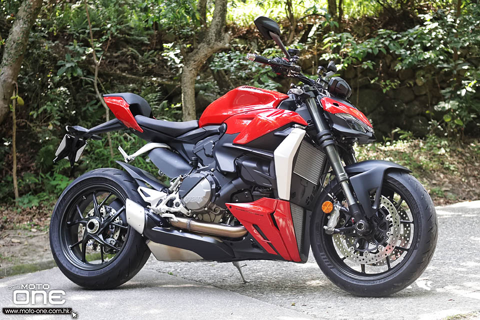 2022 Ducati Streetfighter V2