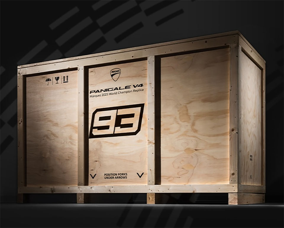 Panigale V4 Márquez 2025 World Champion Replica