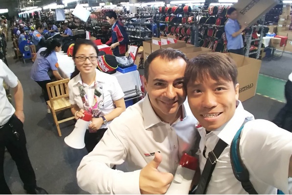 張煒安參觀LS2 HELMETS生產廠房 - 香港總代理:煒安頭盔用品店