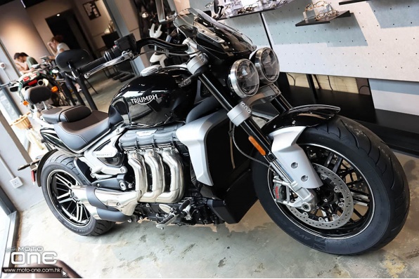 2020 Triumph Rocket 3 GT 陸上最強?在與誰比高?