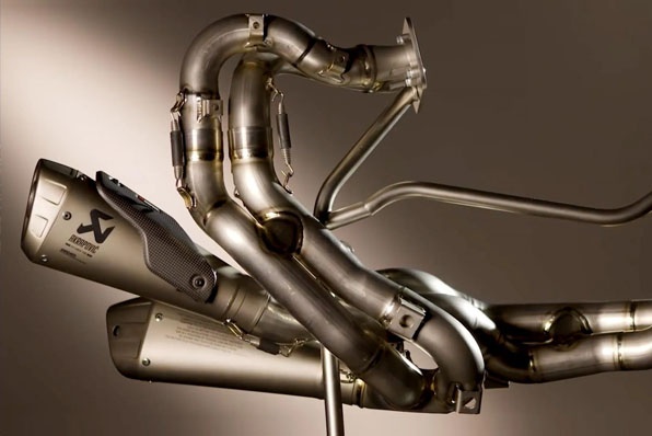 (專題)蝎子鈦合金死氣喉—貴得有道理 (為何冒牌排氣管那麼短命?)