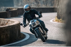 2026 Ducati Formula 73-擁抱70年代美學,享受21世紀駕馭感