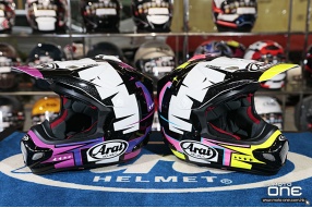 ARAI V-CROSS 4 BATTLE PURPLE & YELLOW 頂級越野頭盔