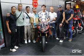 2026 DUCATI Panigale V2 FB63 白奈亞限量版抵港|兩位車主親臨開箱