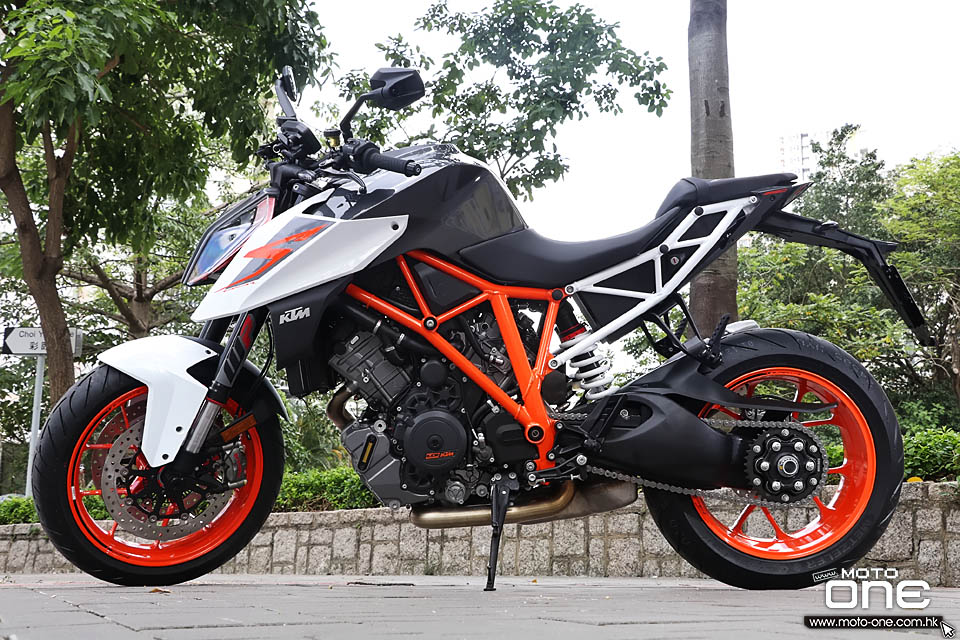 2017 KTM 1290 Super Duke R