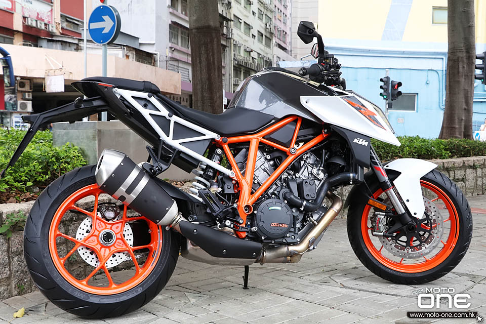 2017 KTM 1290 Super Duke R