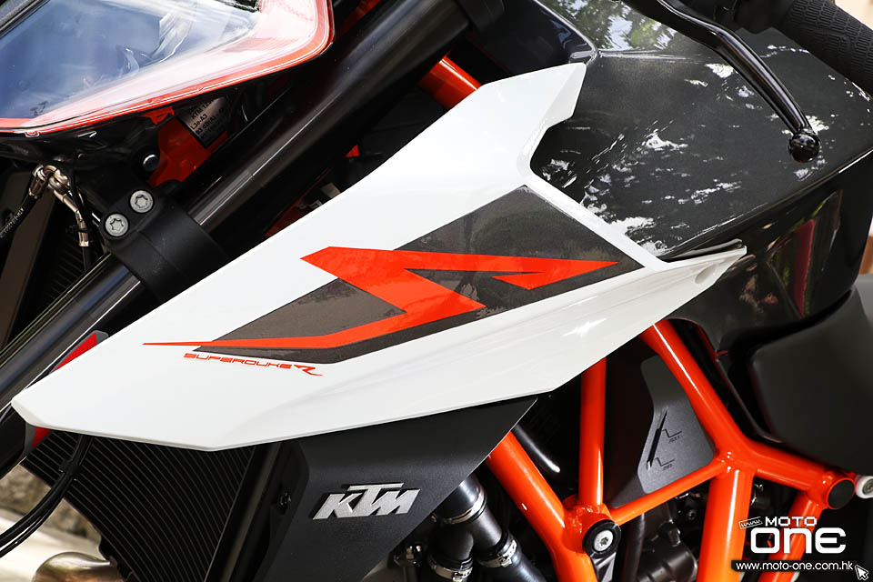 2017 KTM 1290 Super Duke R