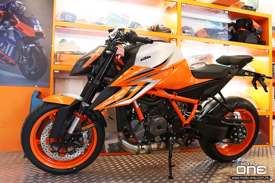 2022 KTM 1290 SUPER DUKE R