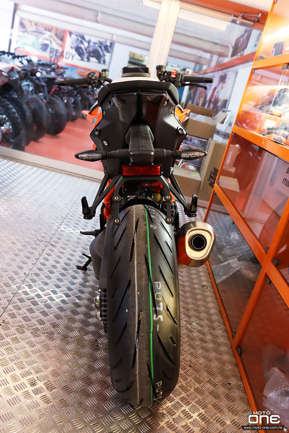 2022 KTM 1290 SUPER DUKE R